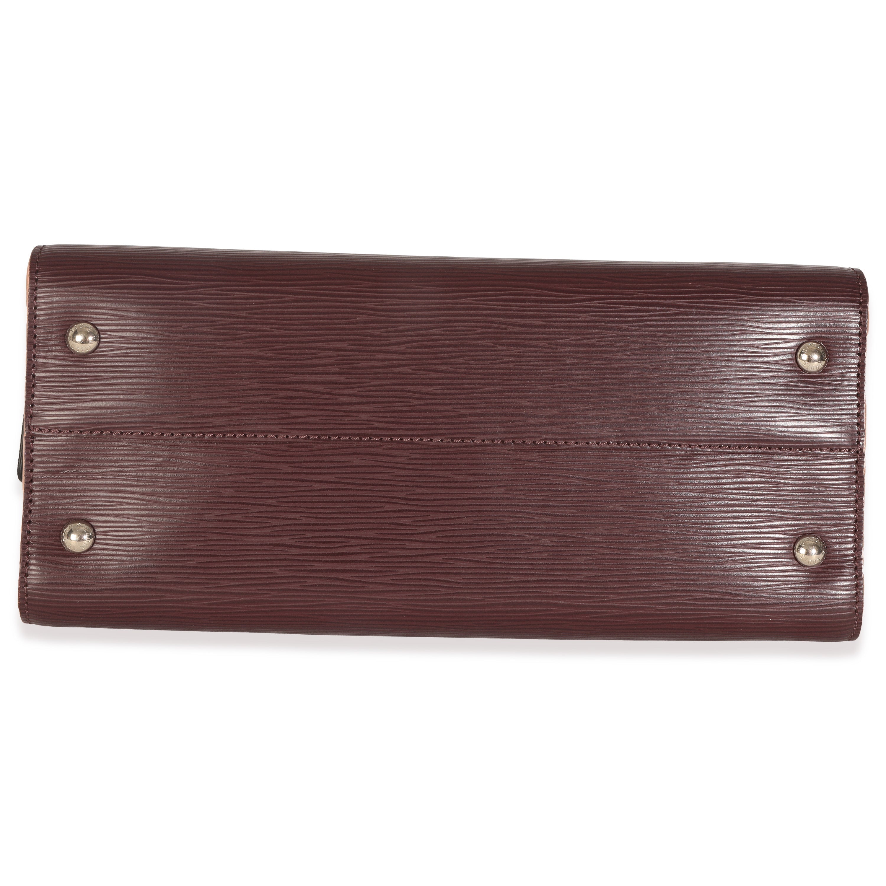 Louis Vuitton Quetsche Epi Vaneau MM