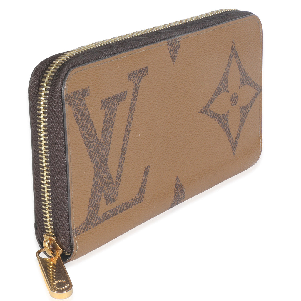 Louis Vuitton Giant Monogram Reverse Canvas Zippy Wallet