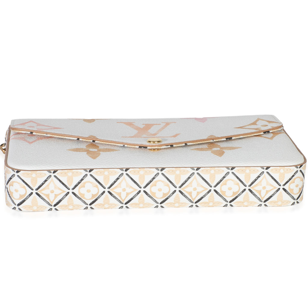Louis Vuitton Beige Monogram Giant By The Pool 2.0 Felicie Pochette