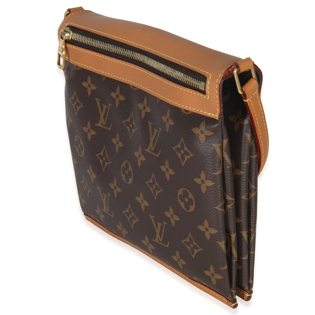 Louis Vuitton Monogram Canvas Legacy Saumur Messenger PM