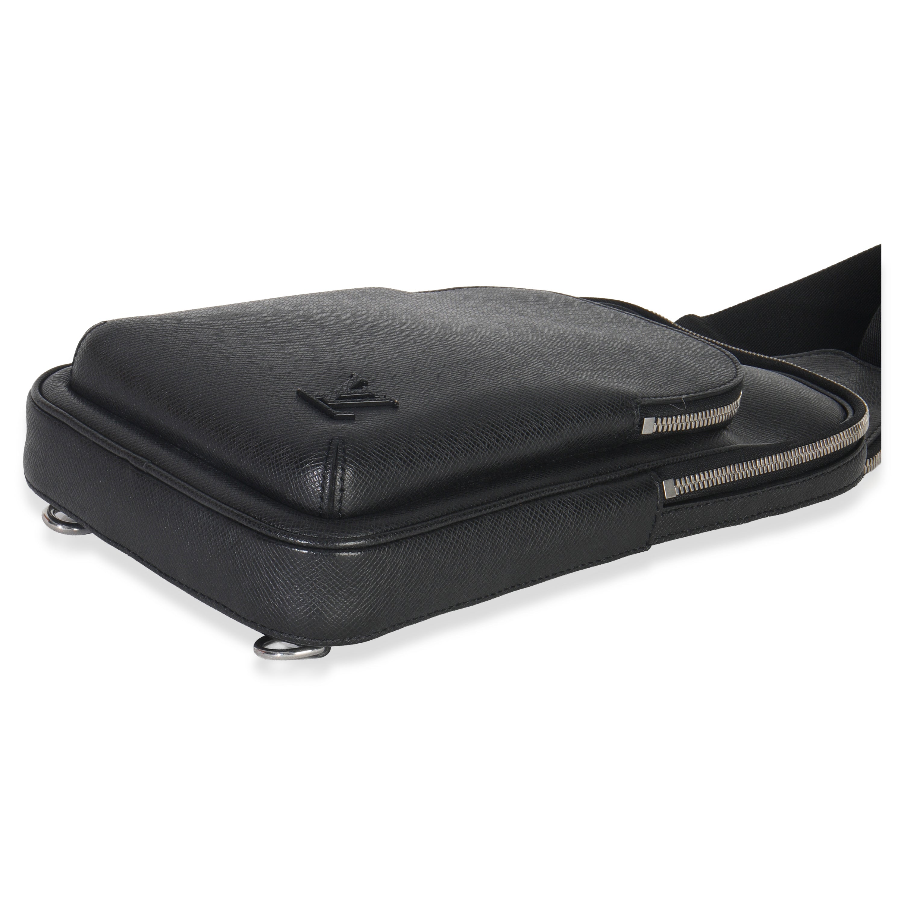Louis Vuitton Black Taiga Avenue Sling Bag