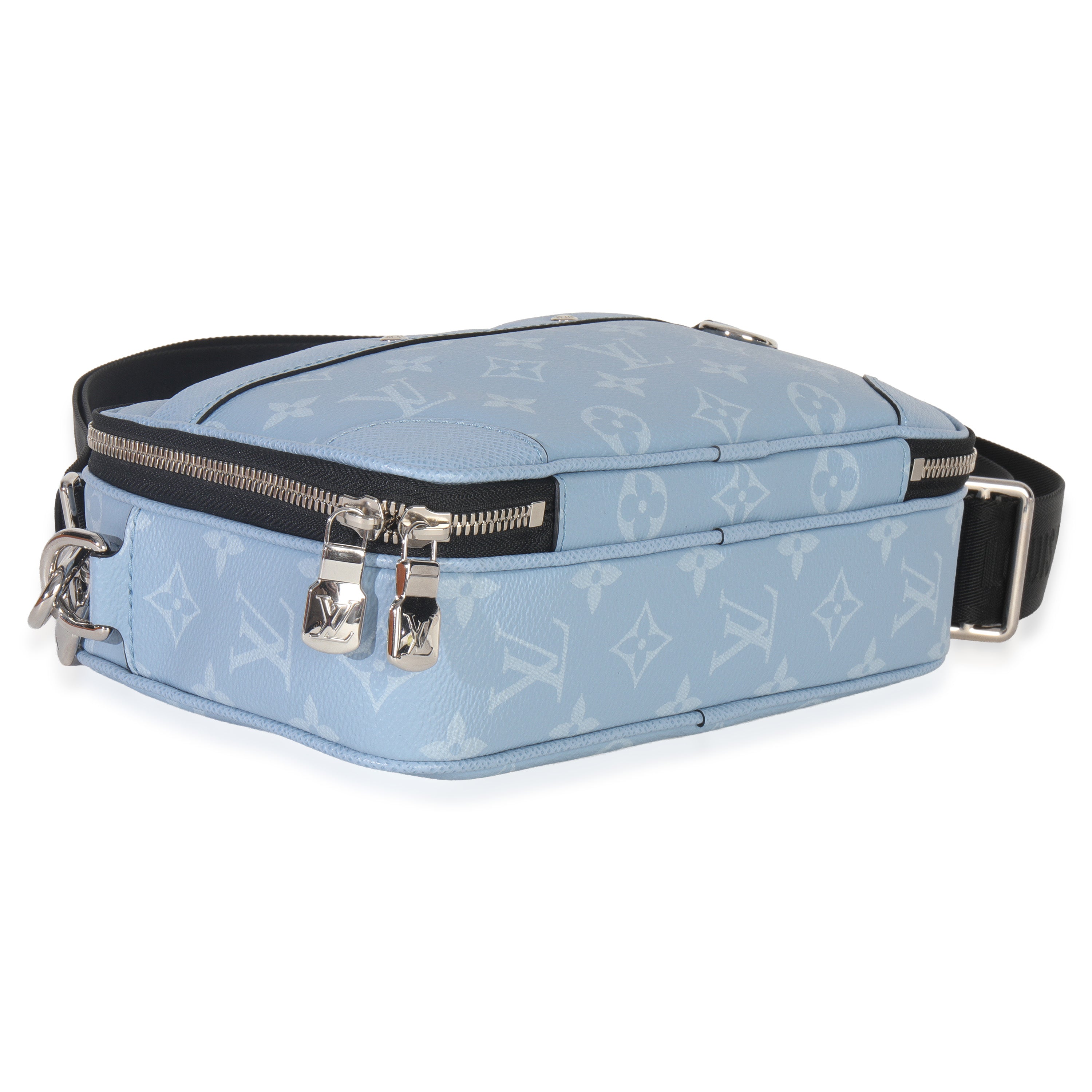 Louis Vuitton Sky Blue Monogram Taigarama Alpha Messenger