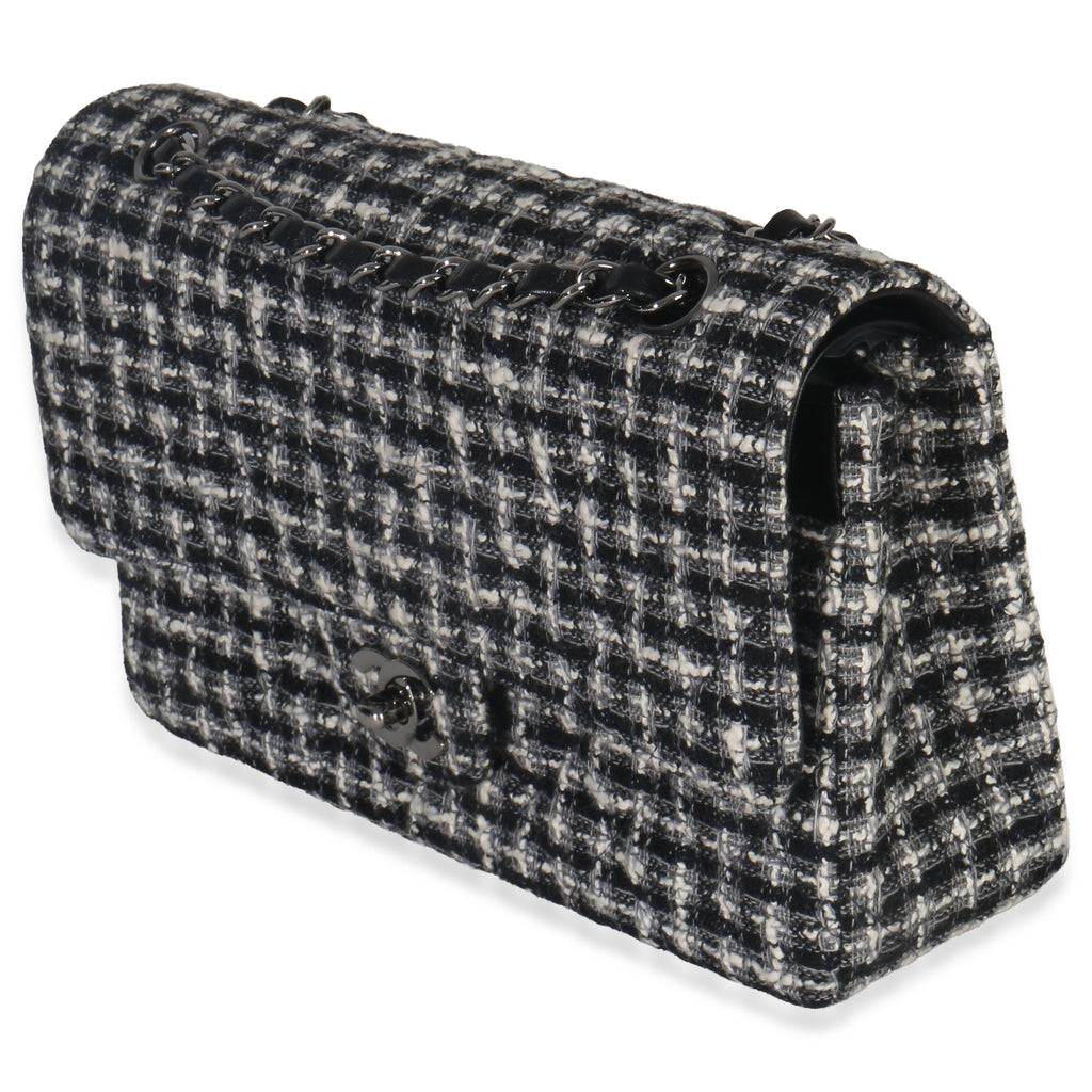 Chanel Black White Tweed Quilted Medium Classic Double Flap
