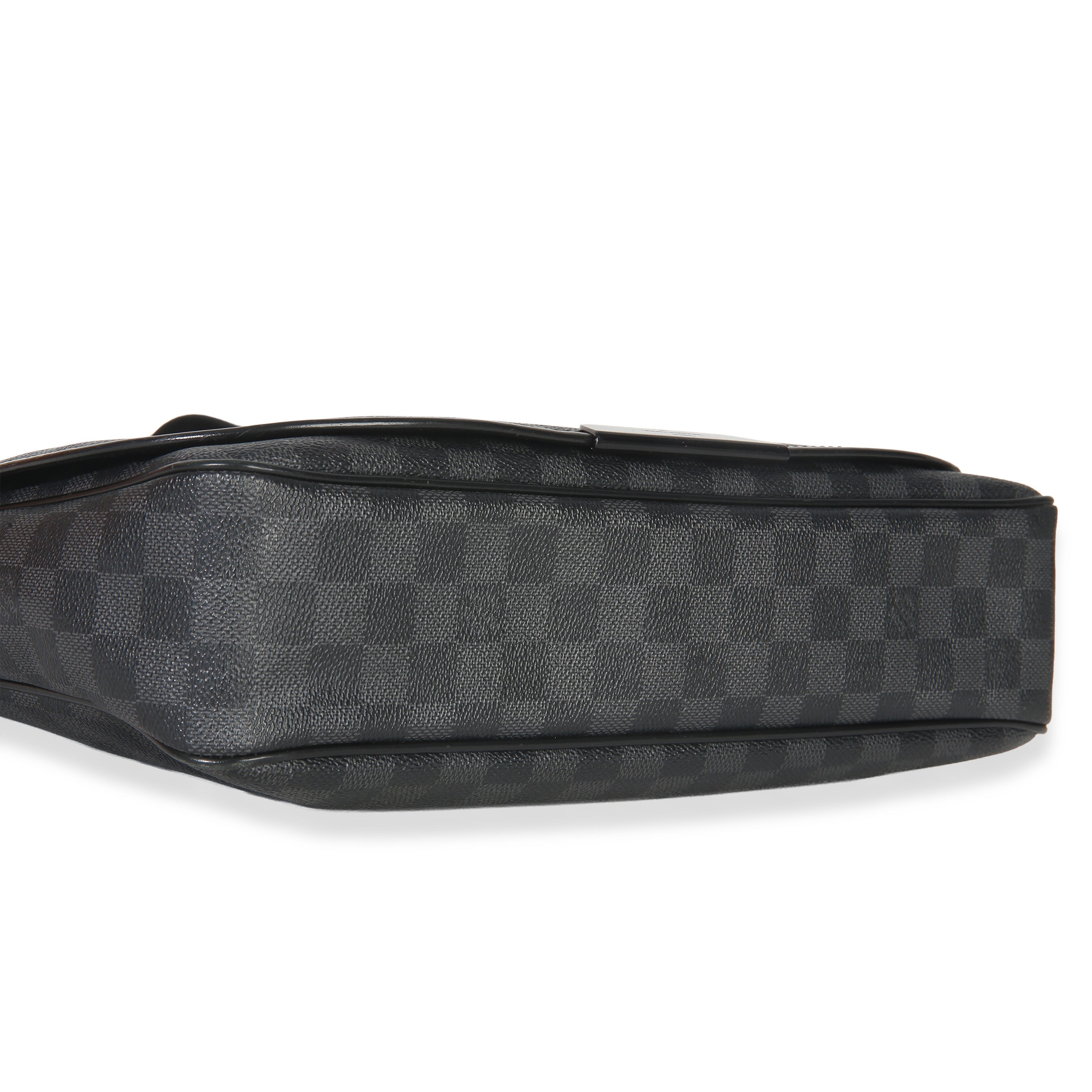 Louis Vuitton Damier Graphite Daniel Messenger MM