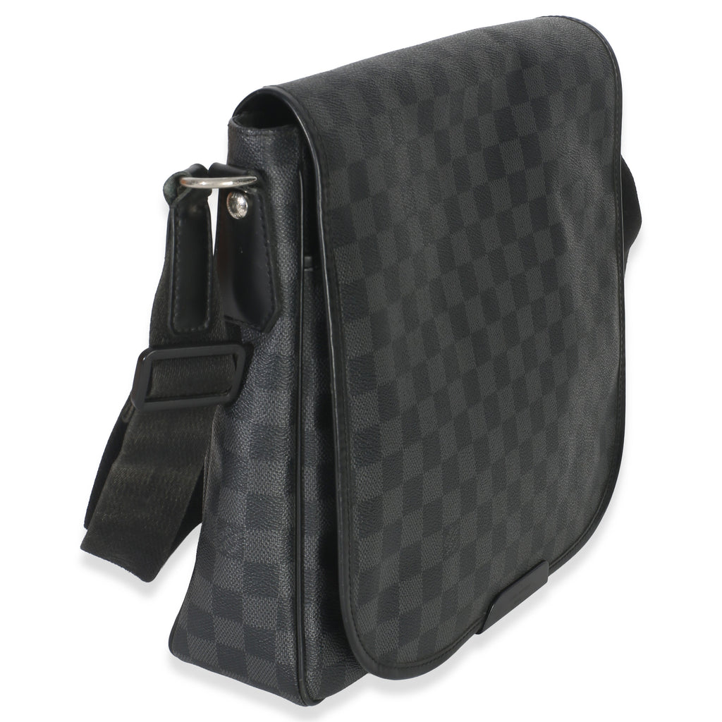 Louis Vuitton Damier Graphite Daniel Messenger MM