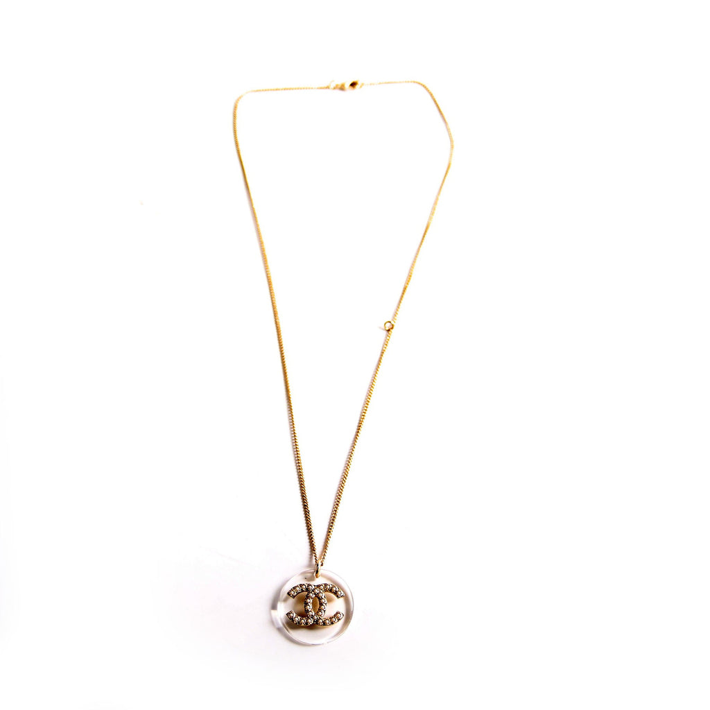 Chanel Clear Resin And Pearl CC Pendant Necklace Pearl/Gold