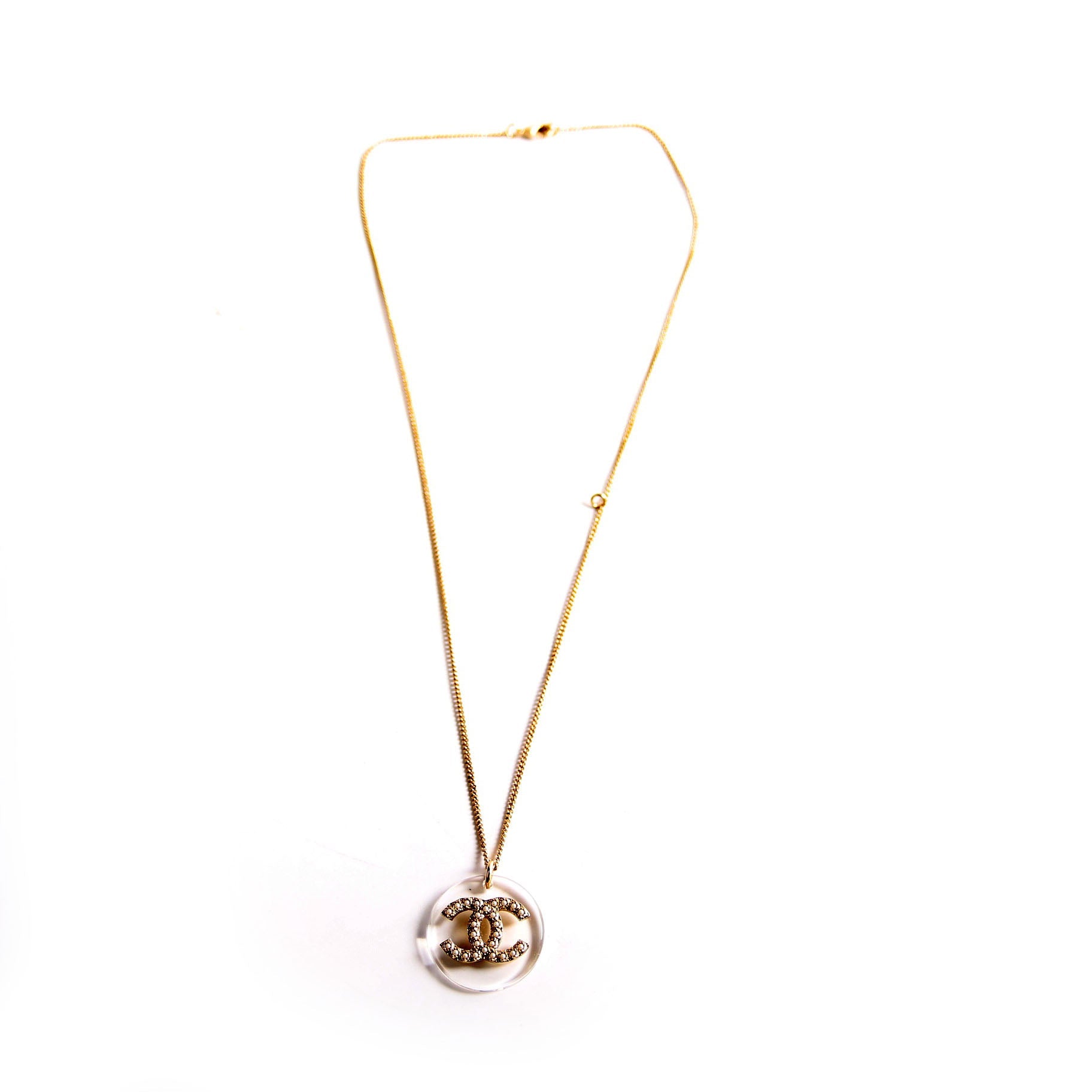 Chanel Clear Resin And Pearl CC Pendant Necklace Pearl/Gold