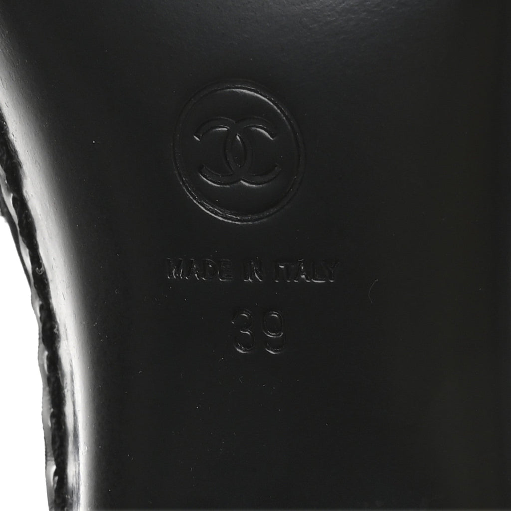 Chanel Shiny Calfskin Logo Loafers 38 Black