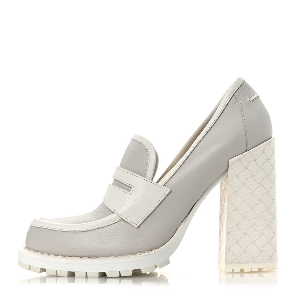 Bottega Veneta Calfskin Loafer Pumps 39.5 Mist Bianco