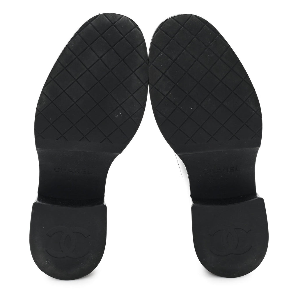 Chanel Calfskin CC Platform Loafers 38 Black