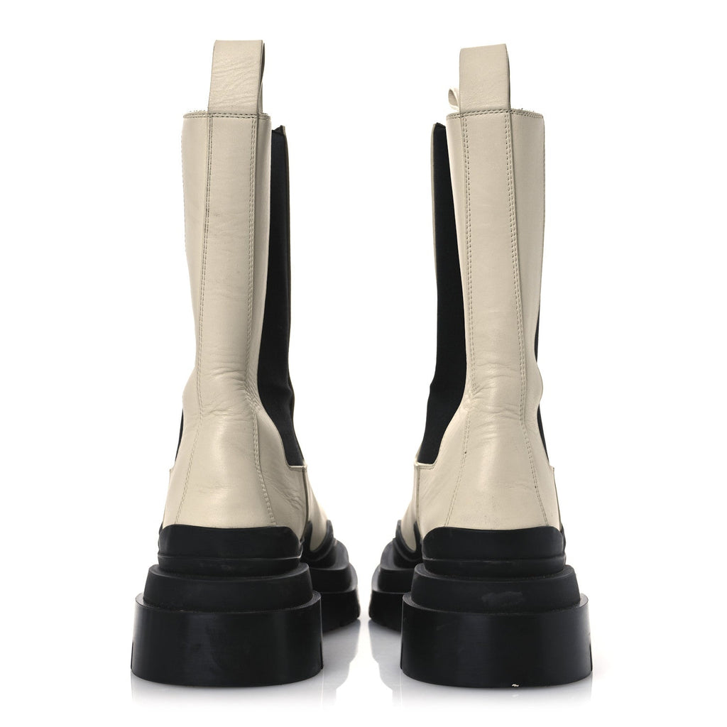 Bottega Veneta Calfskin The Tire Chelsea Boots 39 Sea Salt Black