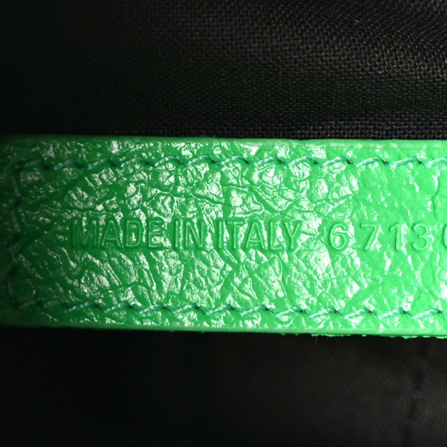 Balenciaga Agneau Arena Le Cagole Shoulder Bag XS Vivid Green