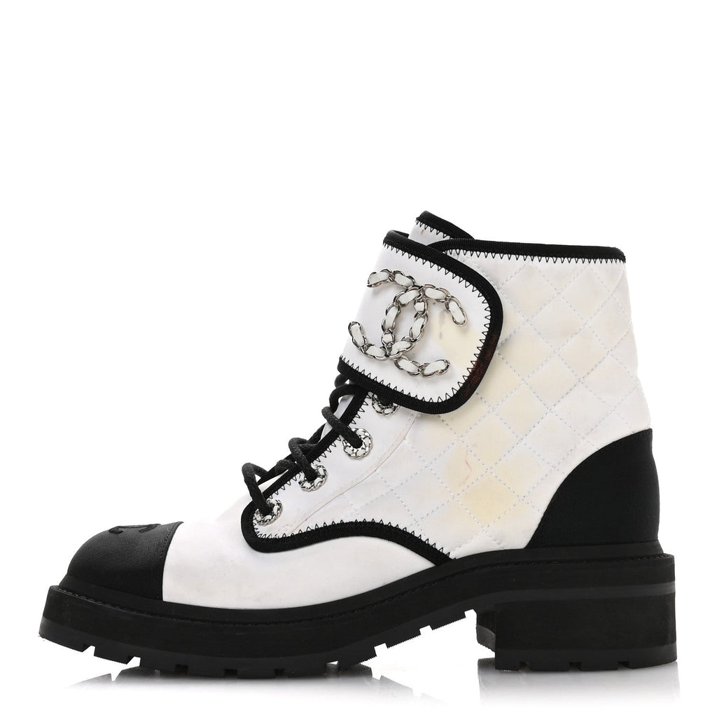 Chanel Fabric Grosgrain Quilted Cap Toe Lace Up Combat Boots 38.5 White Black