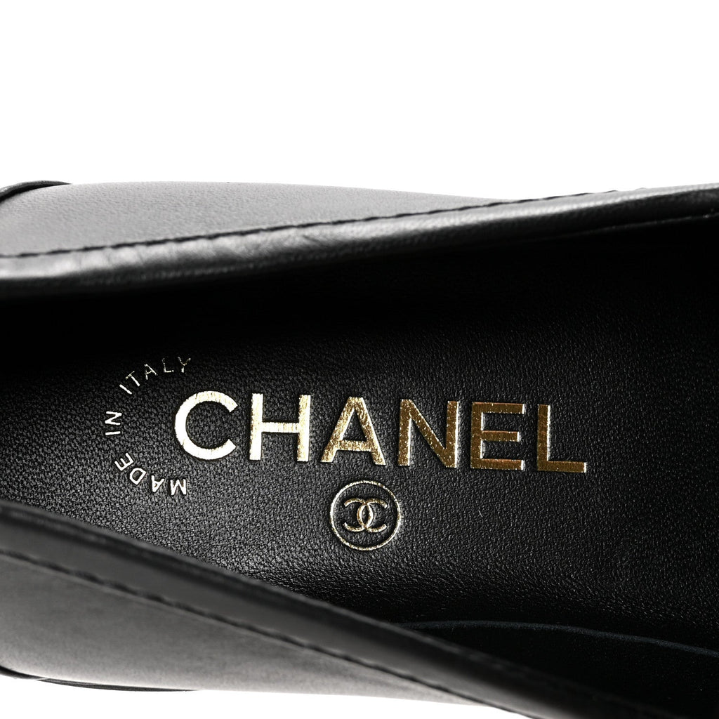 Chanel Crumpled Lambskin Quilted CC Turnlock Loafers 38.5 Black