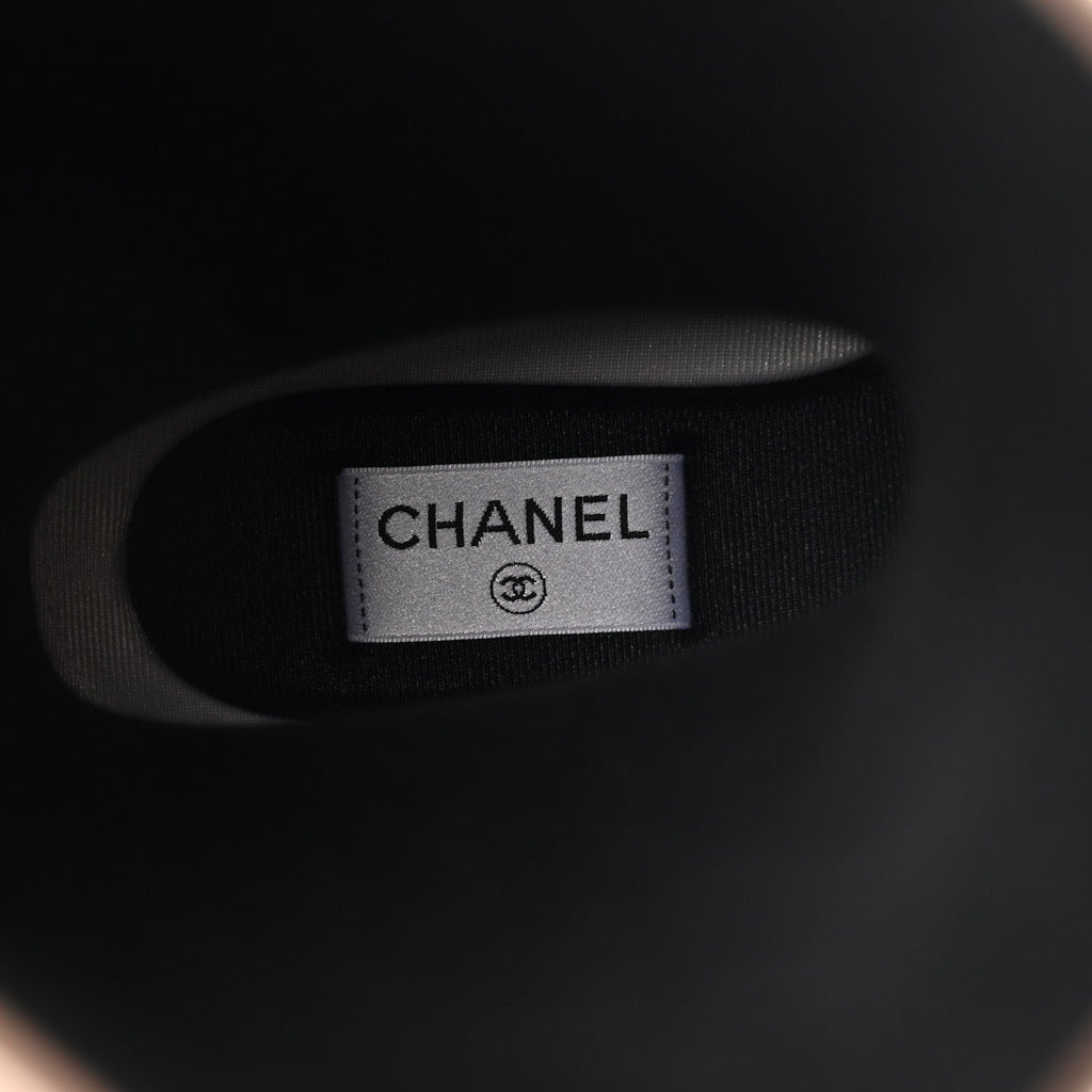 Chanel Caoutchouk CC High Boots 38 Beige White