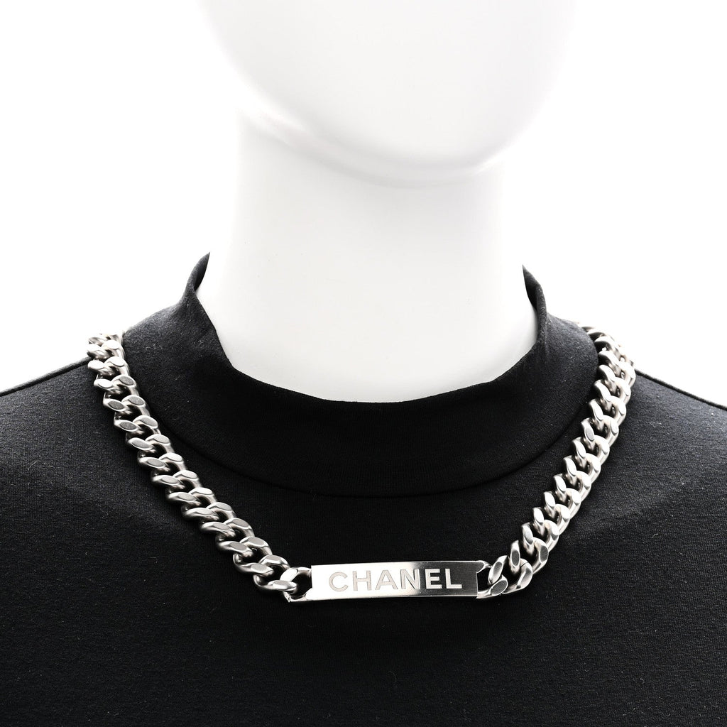 Chanel Oversized Chain Logo Short Necklace Silver