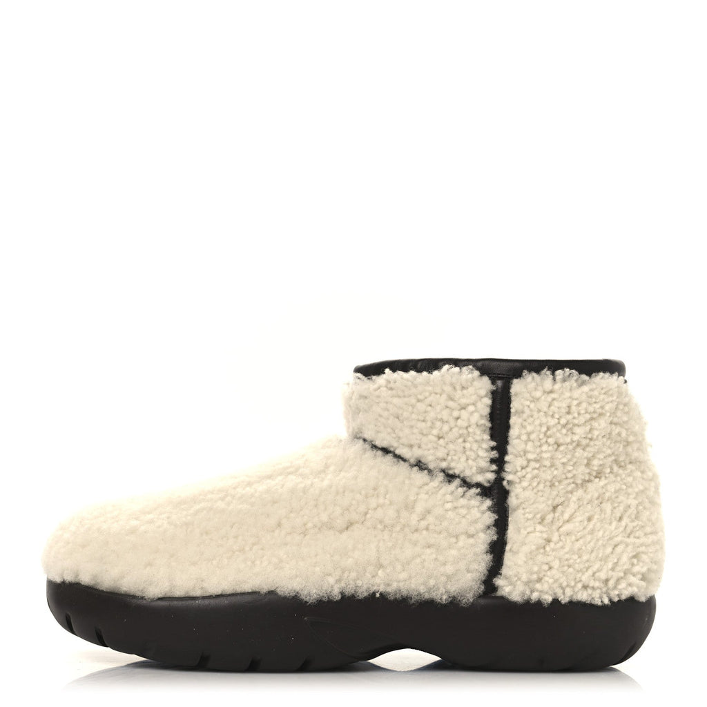 Bottega Veneta Shearling Snap Ankle Boots 40 White