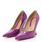 Bottega Veneta Gloss Calfskin Crocodile Embossed Punta Wedge Heels 40 Venom