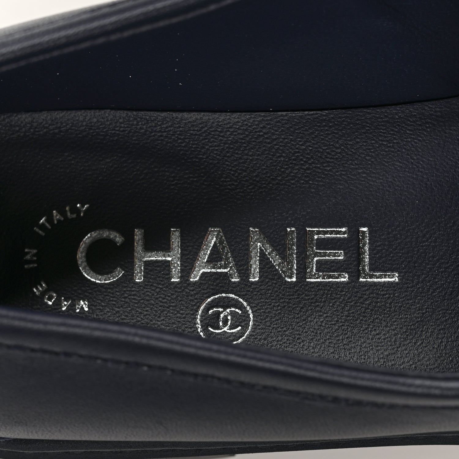 Chanel Lambskin Quilted CC Turnlock Loafers 38.5 Navy