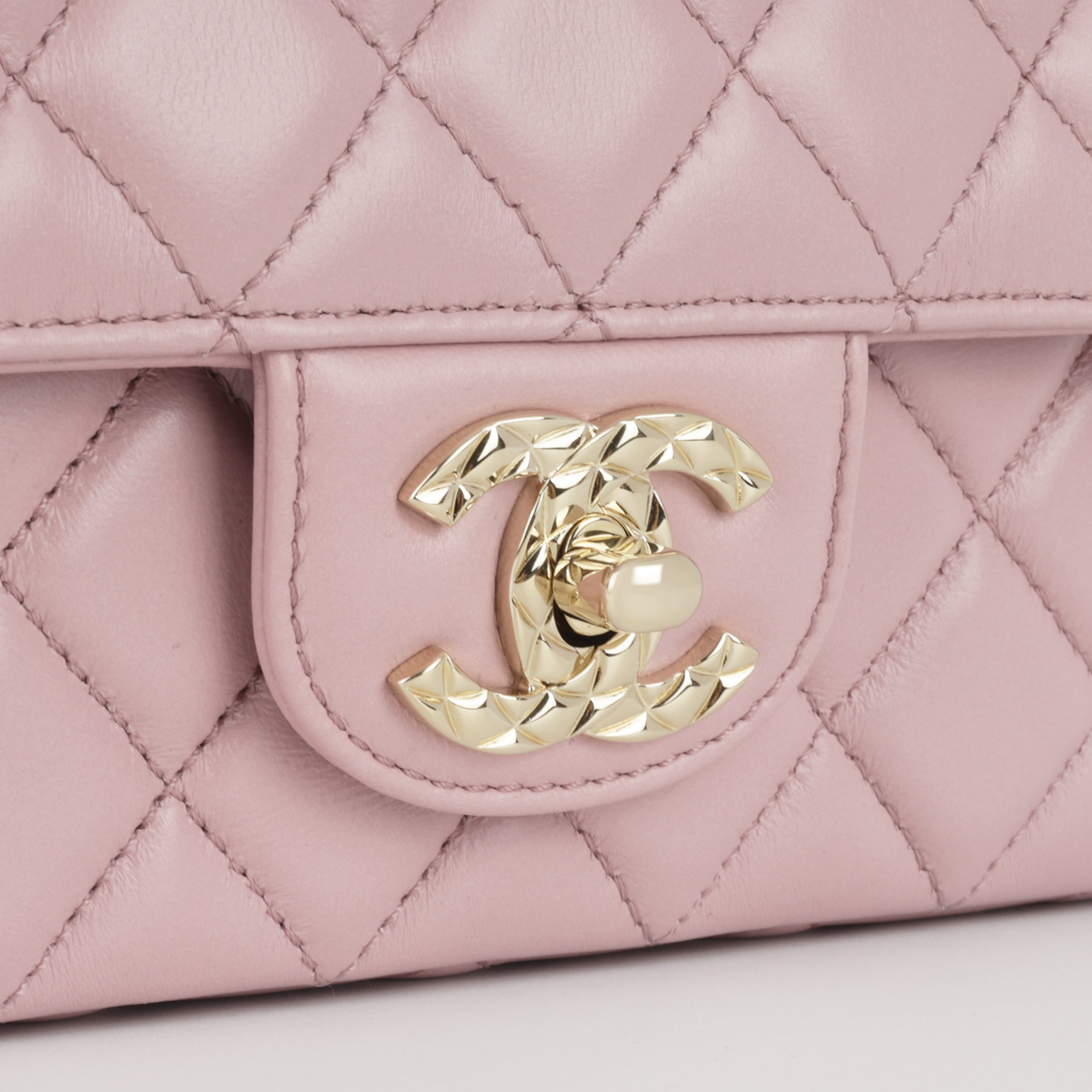 Chanel Mini Top Handle Métiers d’art 23/24