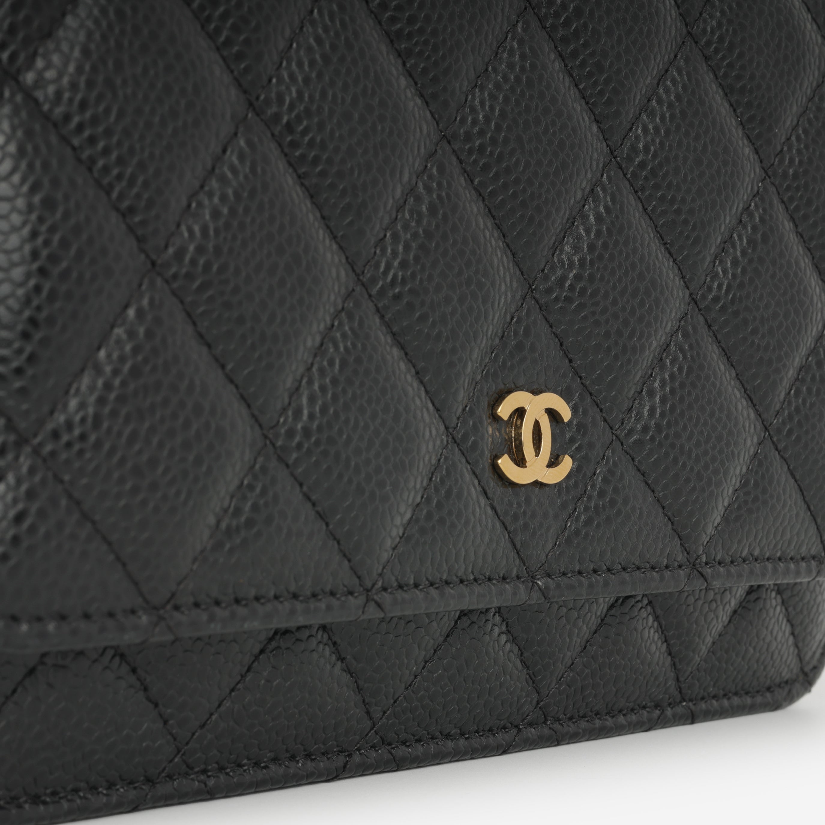 Chanel Classic Wallet on Chain