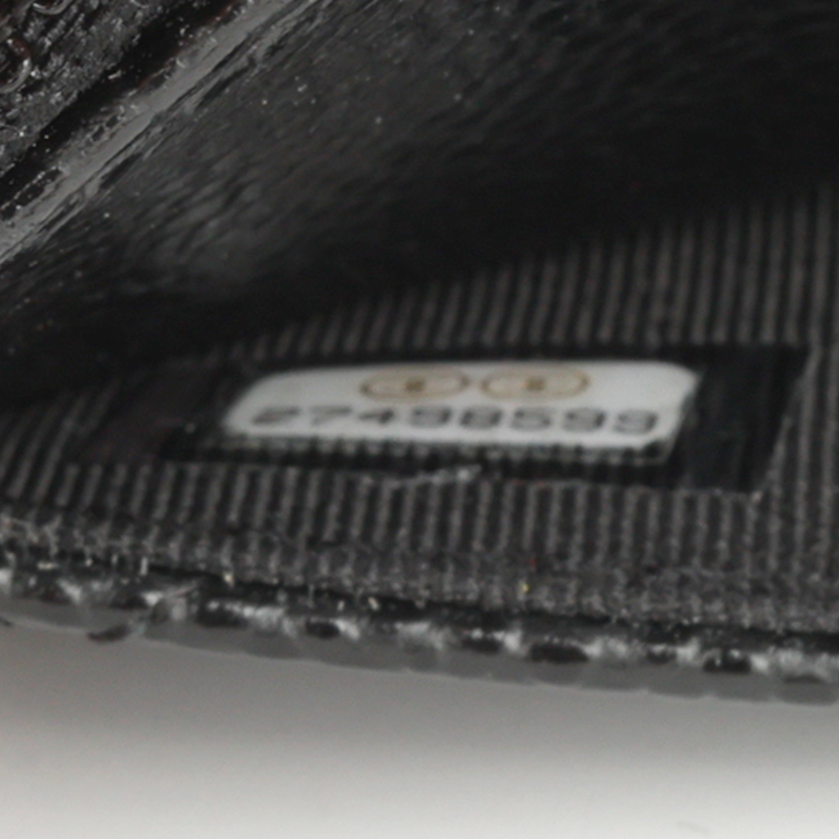 Chanel Classic Wallet on Chain
