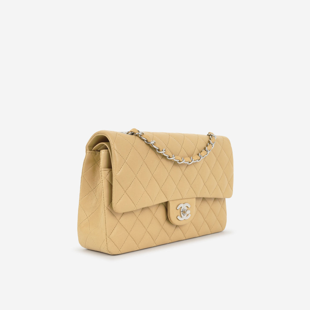 Chanel Vintage Medium Classic Flap