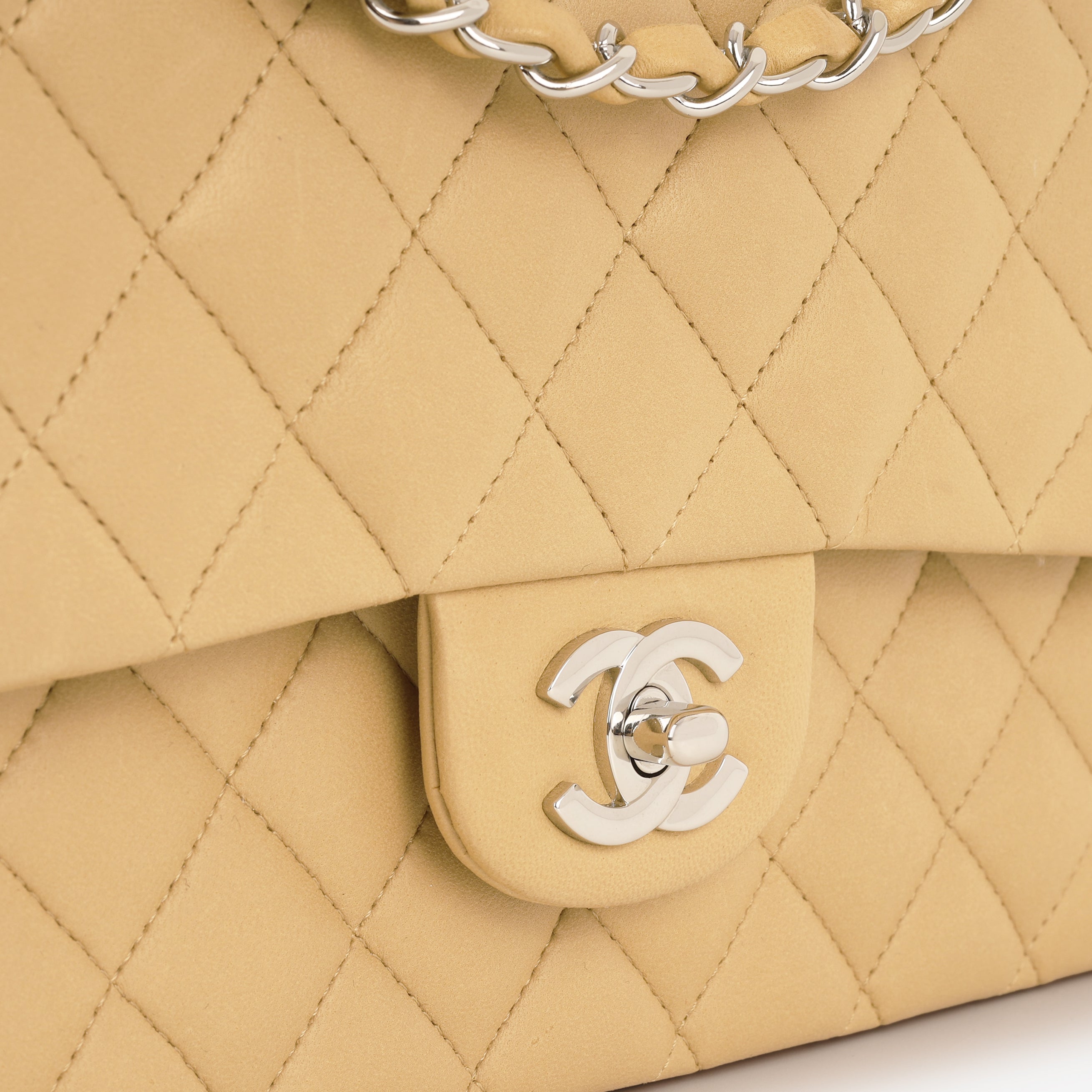 Chanel Vintage Medium Classic Flap - Beige Lambskin | Silver Hardware
