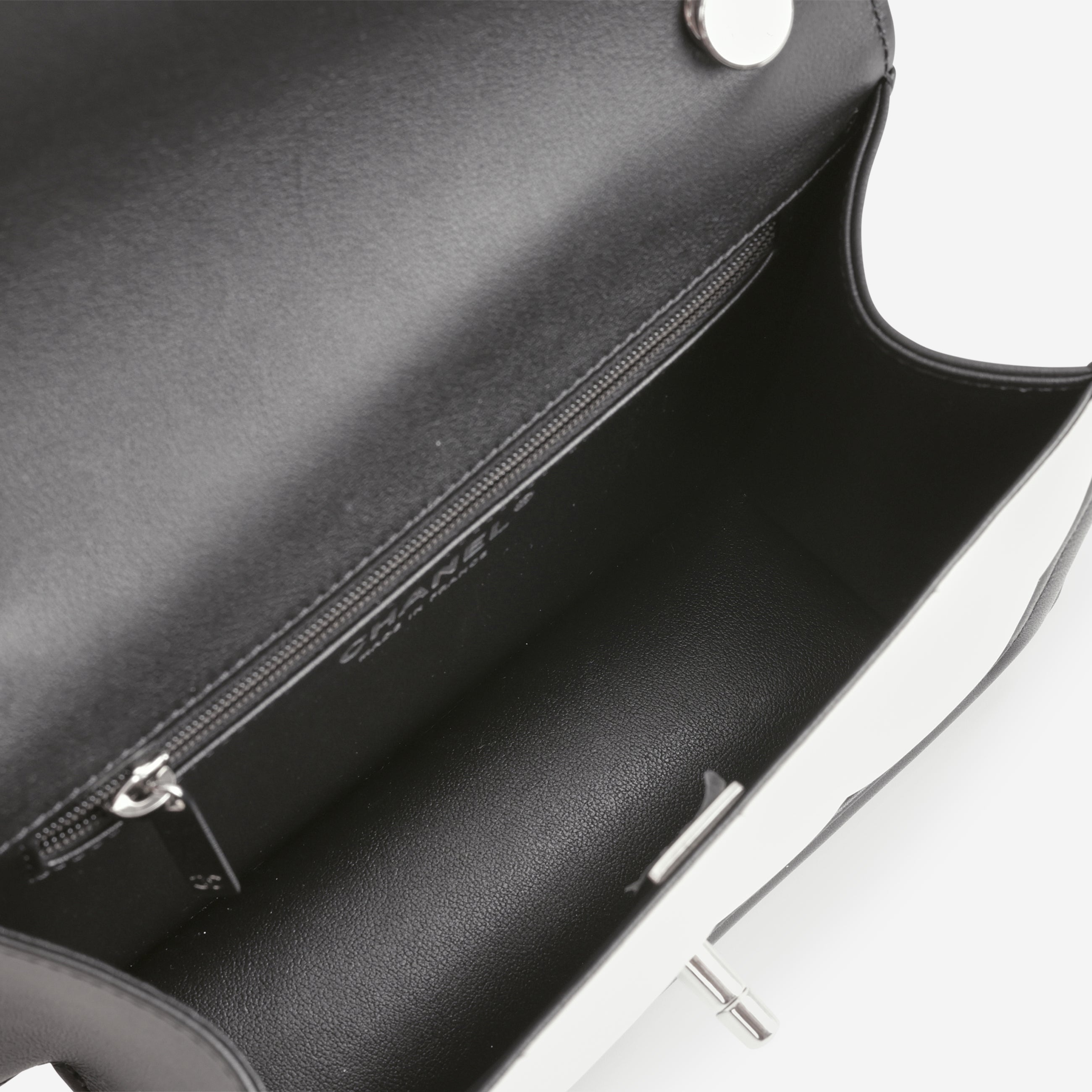 Chanel Cruise 2024/25 Mini Flap - Black & White | Silver Hardware
