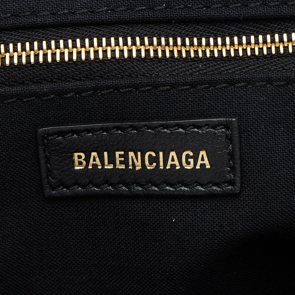 Balenciaga Calfskin Logo Cloud XL Framed Clutch (SHF-DUmqD8)