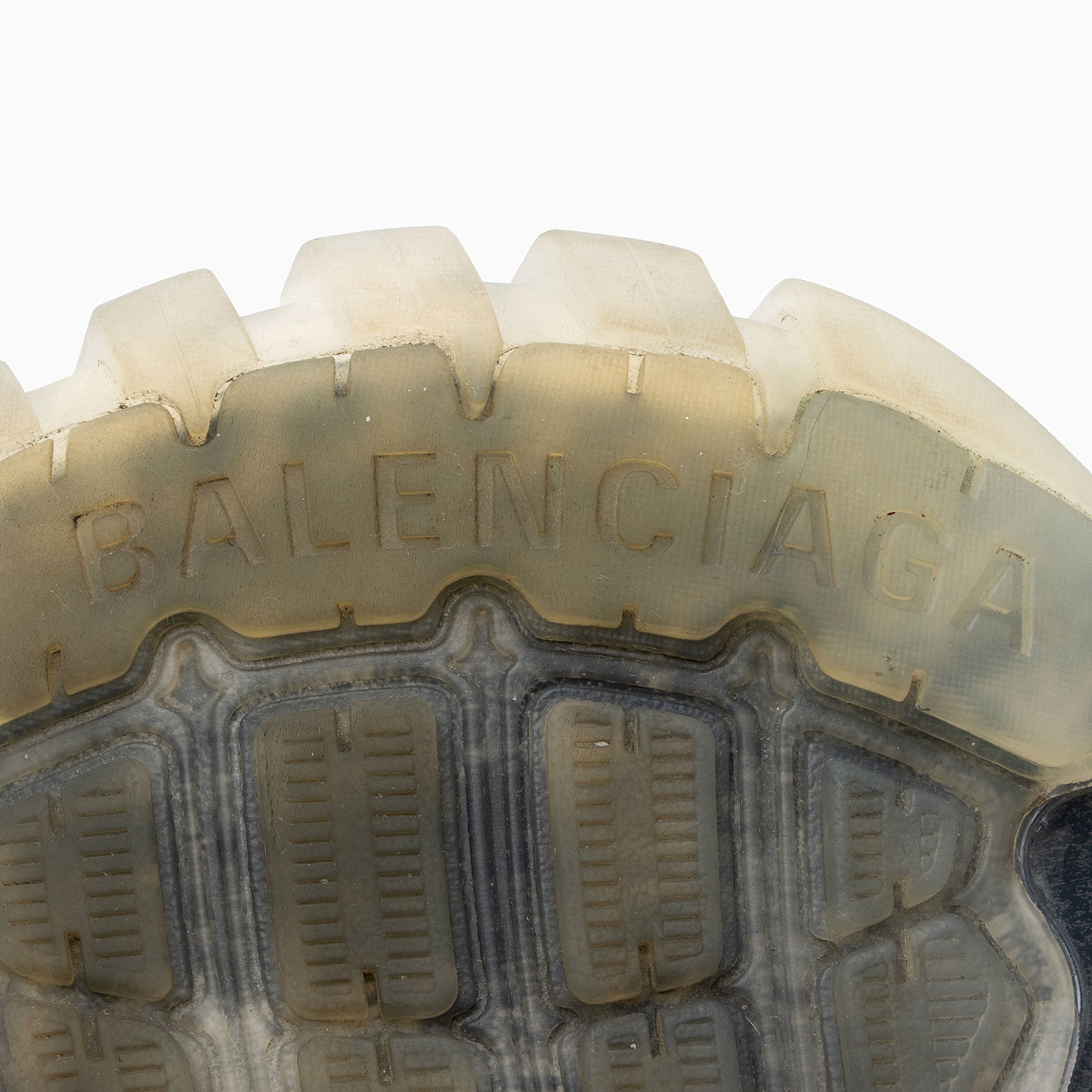 Balenciaga Calfskin Mesh Track Sneakers - Size 7 / 37 (SHF-r9eohF)