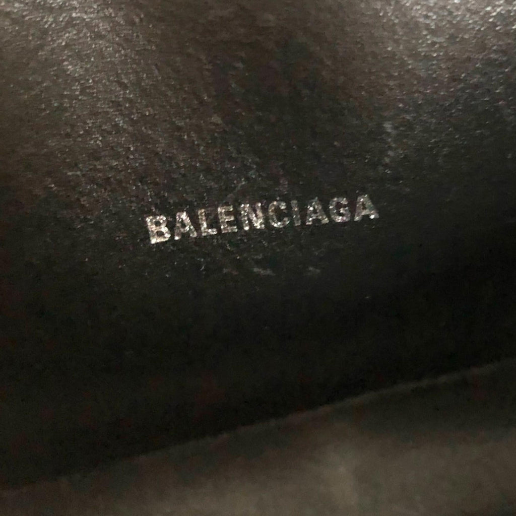 Balenciaga Everyday XS Camera Bag (SHG-HvZ7mI)