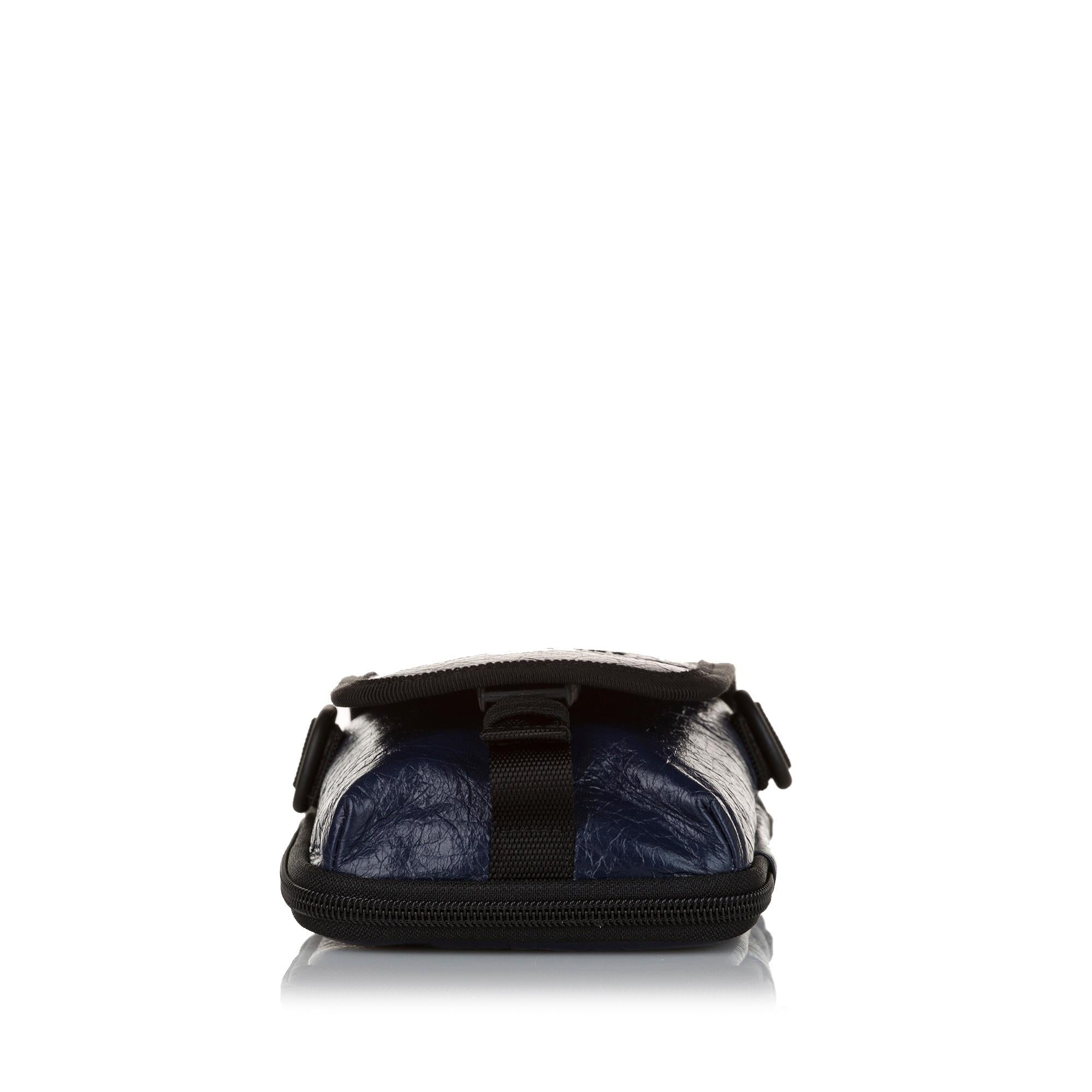 Balenciaga Explorer Pouch (SHG-35218)