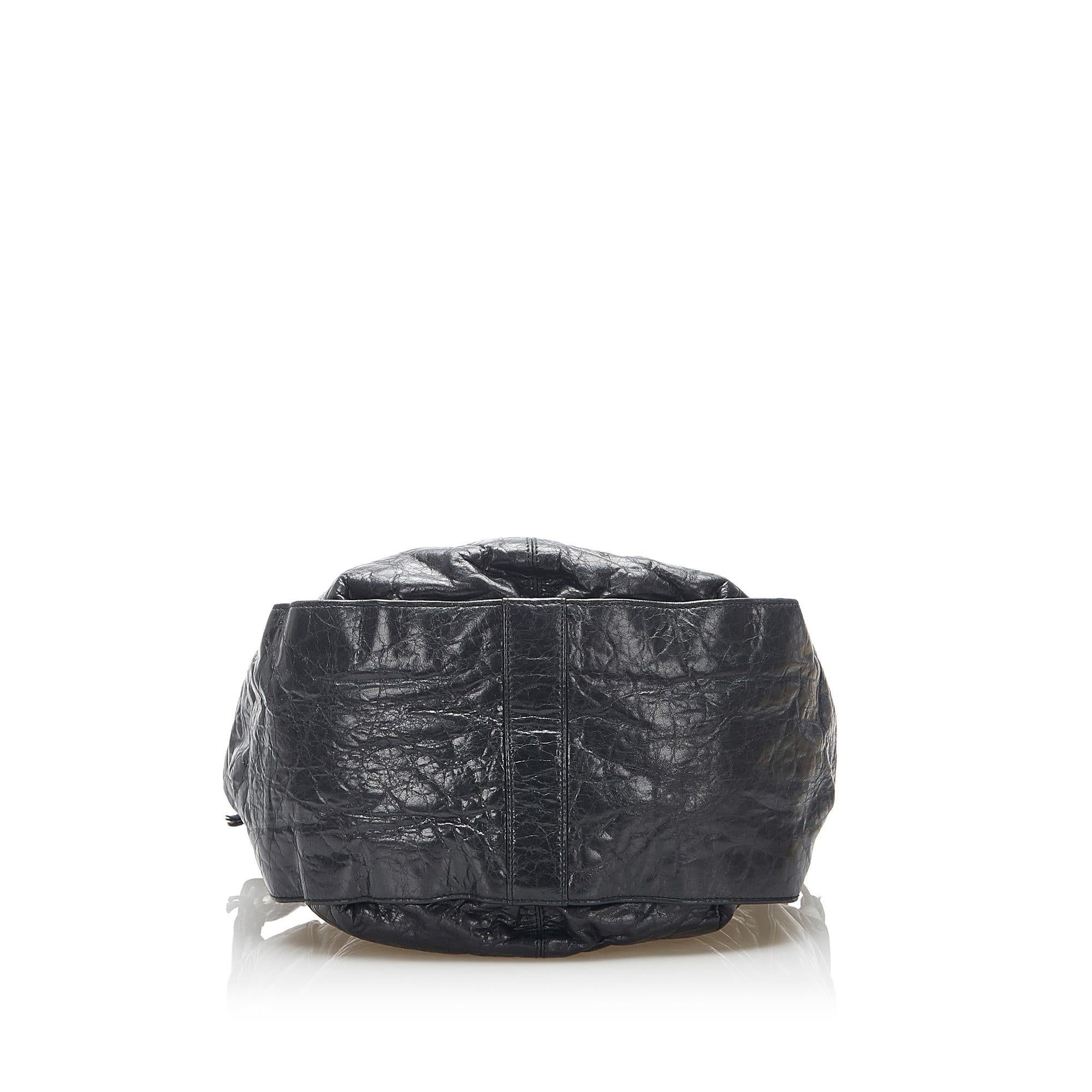 Balenciaga Leather Shoulder Bag (SHG-25016)