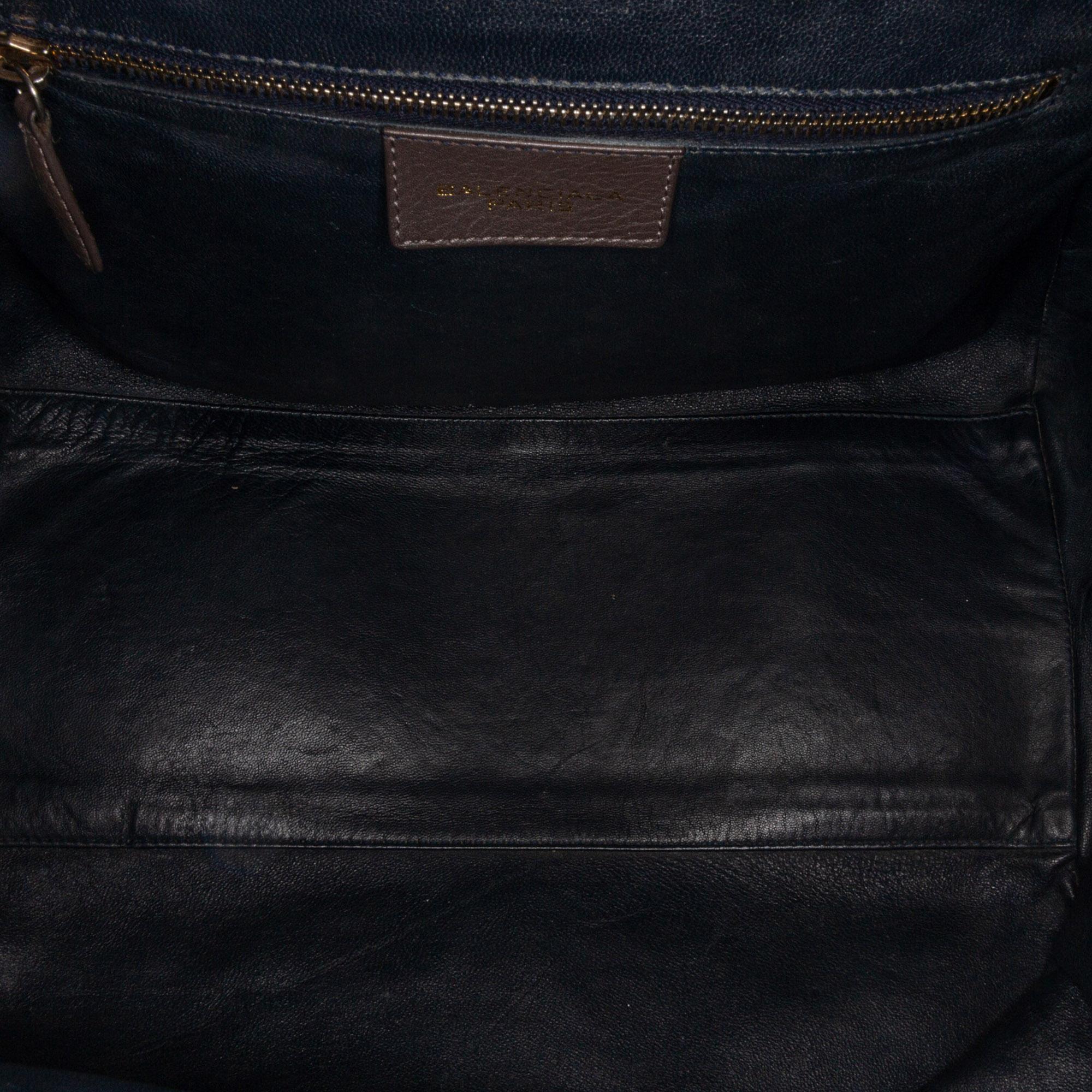 Balenciaga M Tube Round Tote (SHG-ZK7lkY)