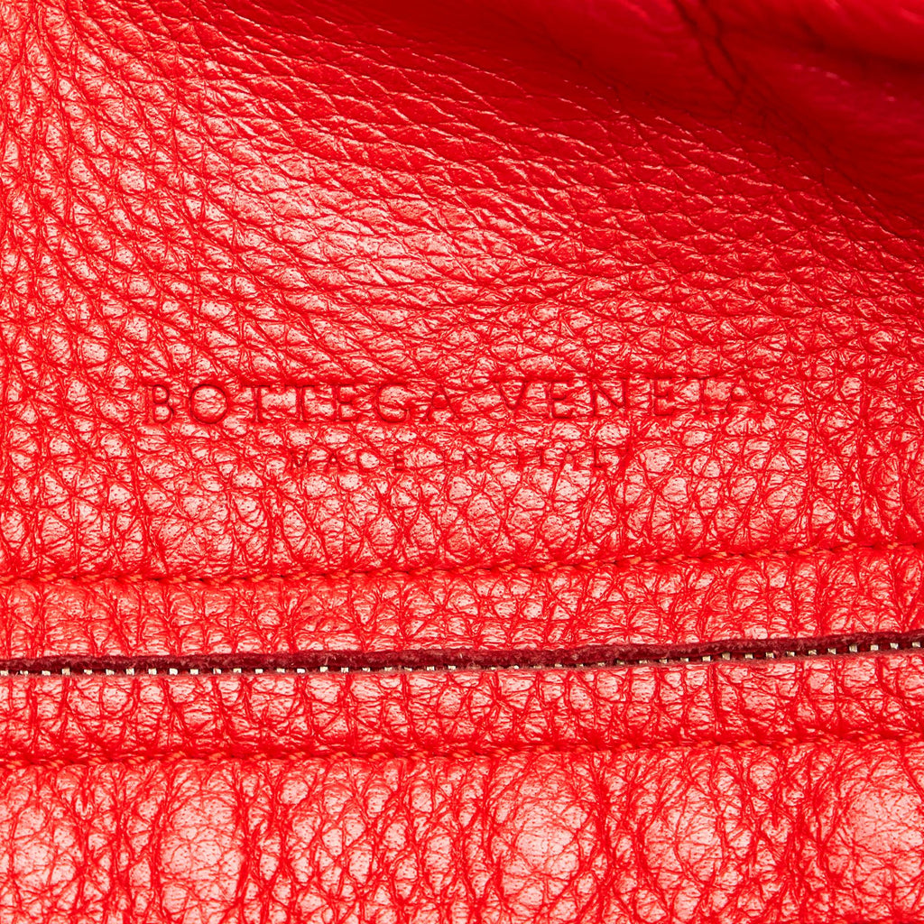 Bottega Veneta Baseball Leather Hobo Bag (SHG-29005)