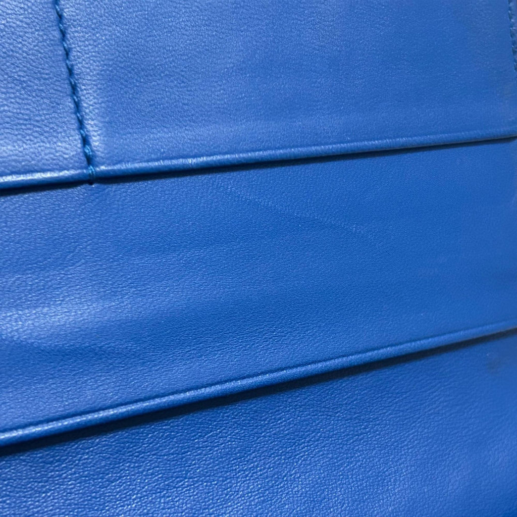 Bottega Veneta Intrecciato Bifold Long Wallet (SHG-XsjMU7)