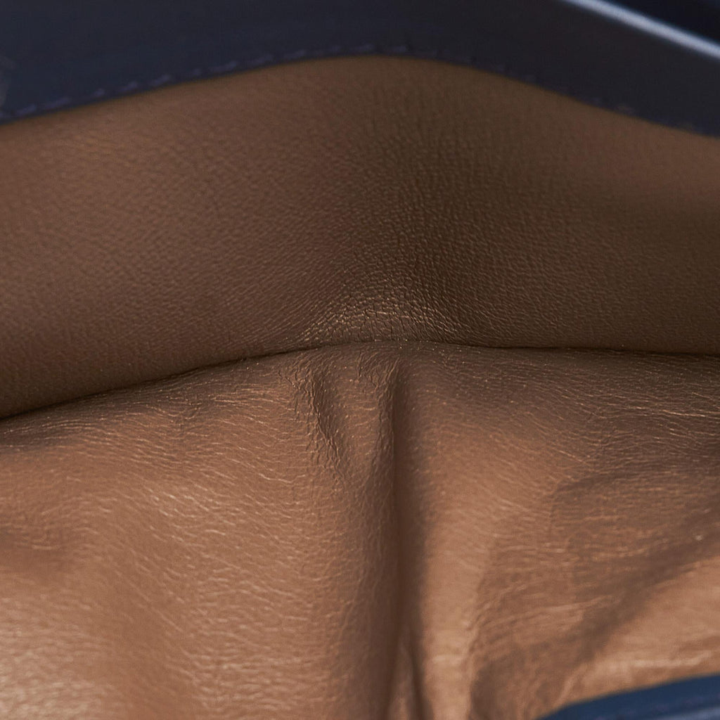 Bottega Veneta Intrecciato Bifold Wallet (SHG-7mlYC3)
