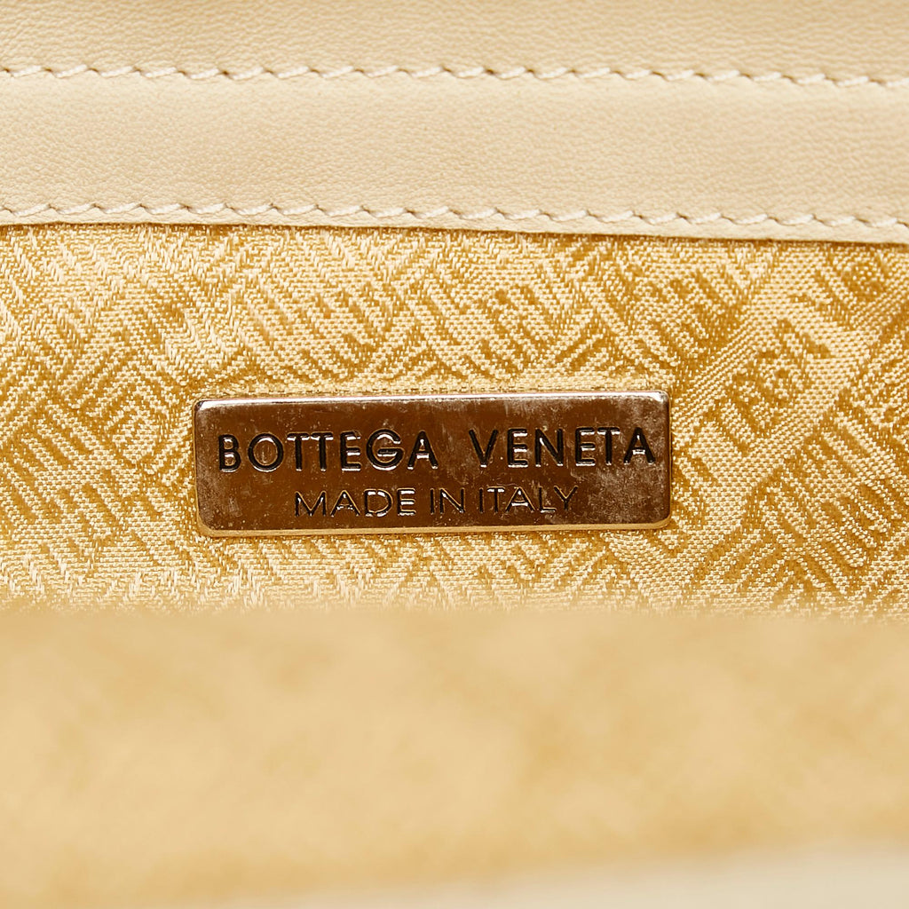 Bottega Veneta Intrecciato Leather Clutch Bag (SHG-29056)