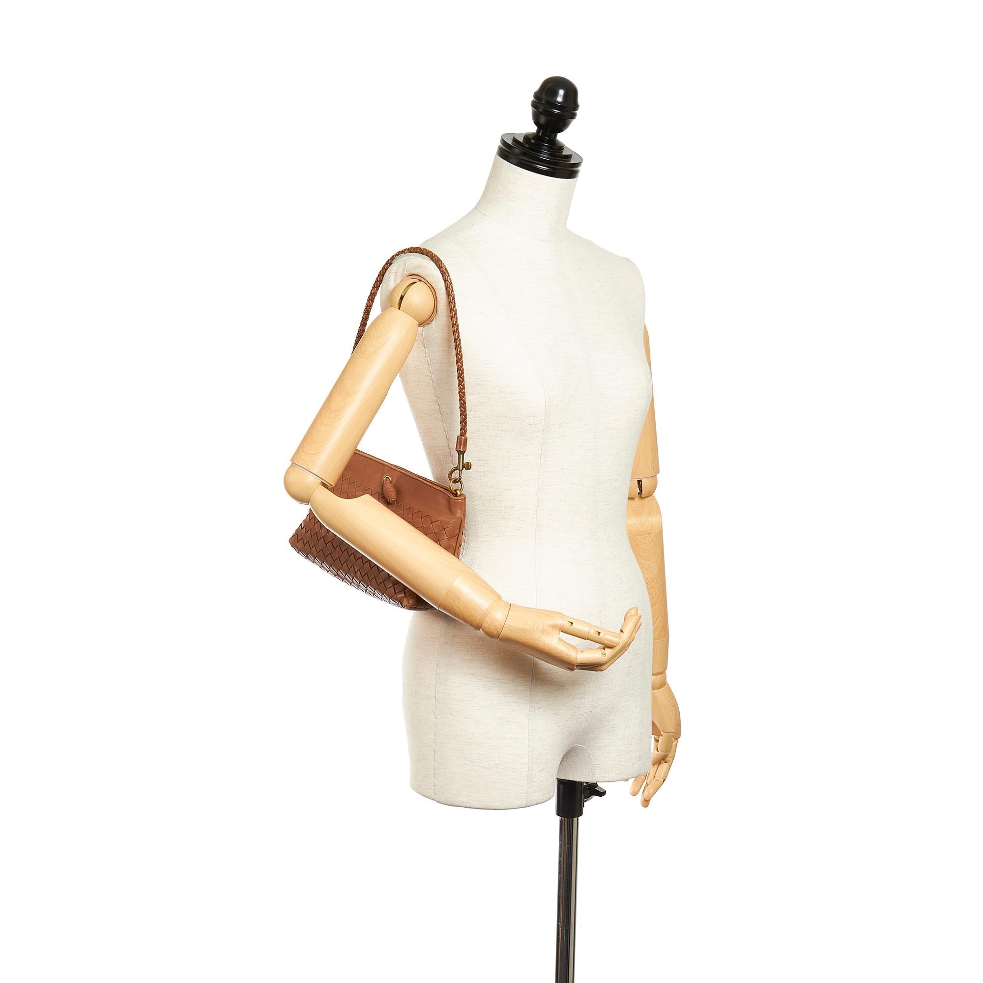 Bottega Veneta Intrecciato Leather Shoulder Bag (SHG-27384)