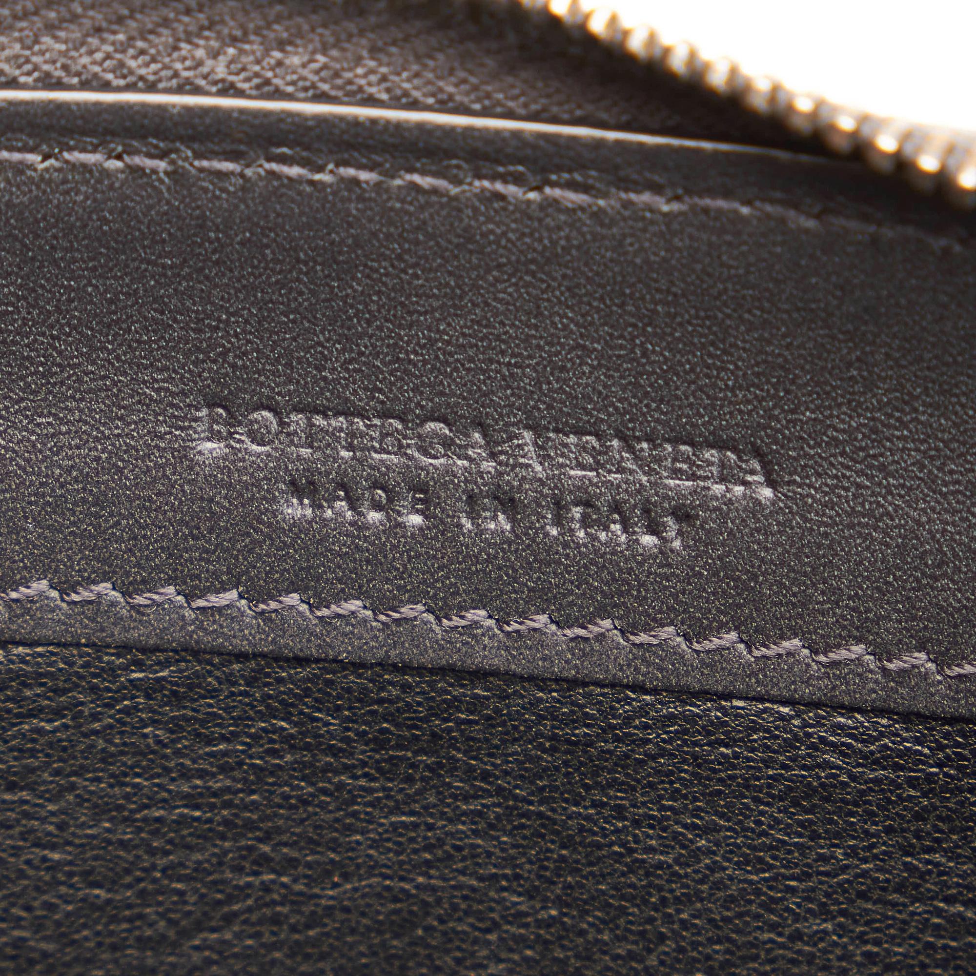 Bottega Veneta Intrecciato Leather Zip Around Wallet (SHG-33297)