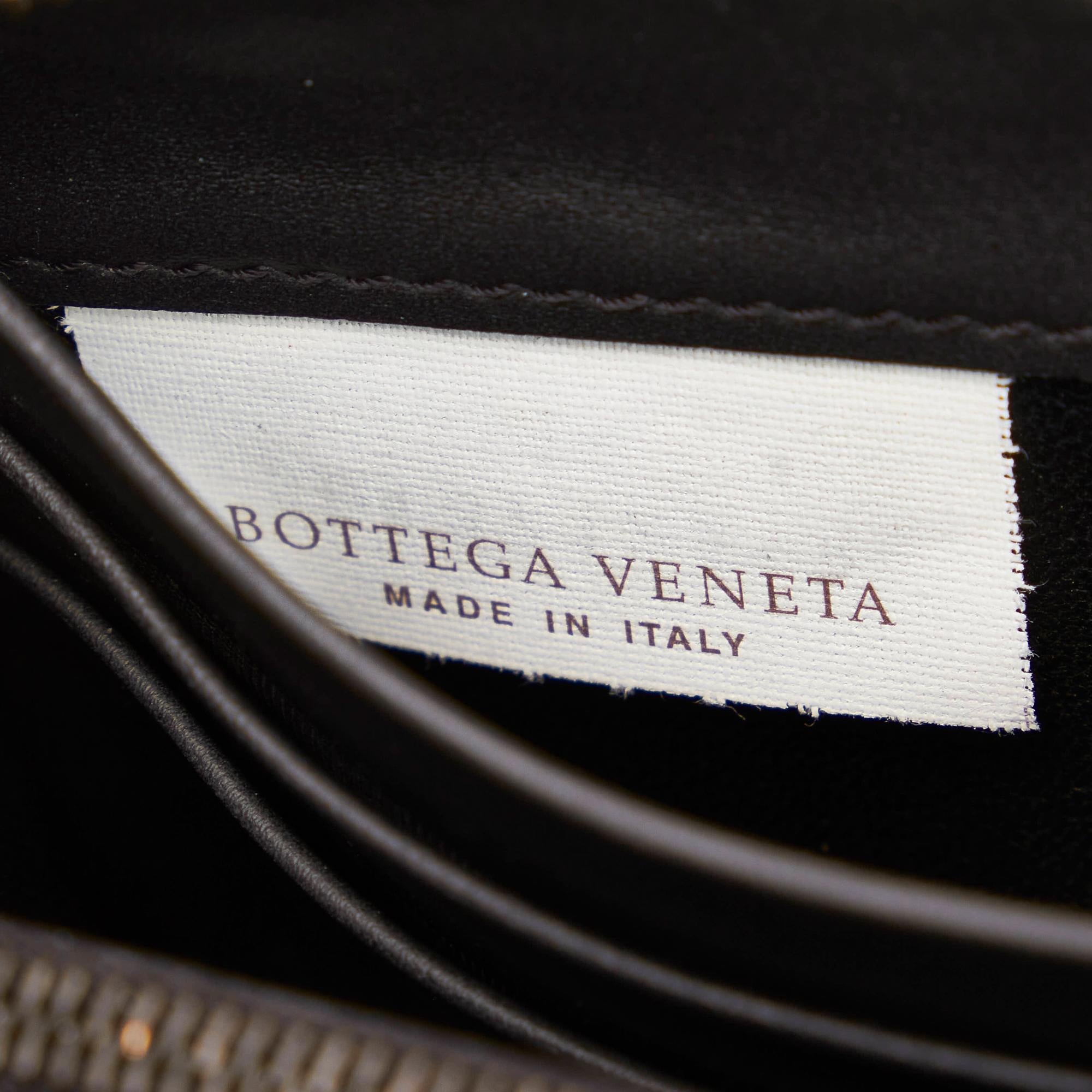 Bottega Veneta Intrecciato Leather Zip Around Wallet (SHG-33297)