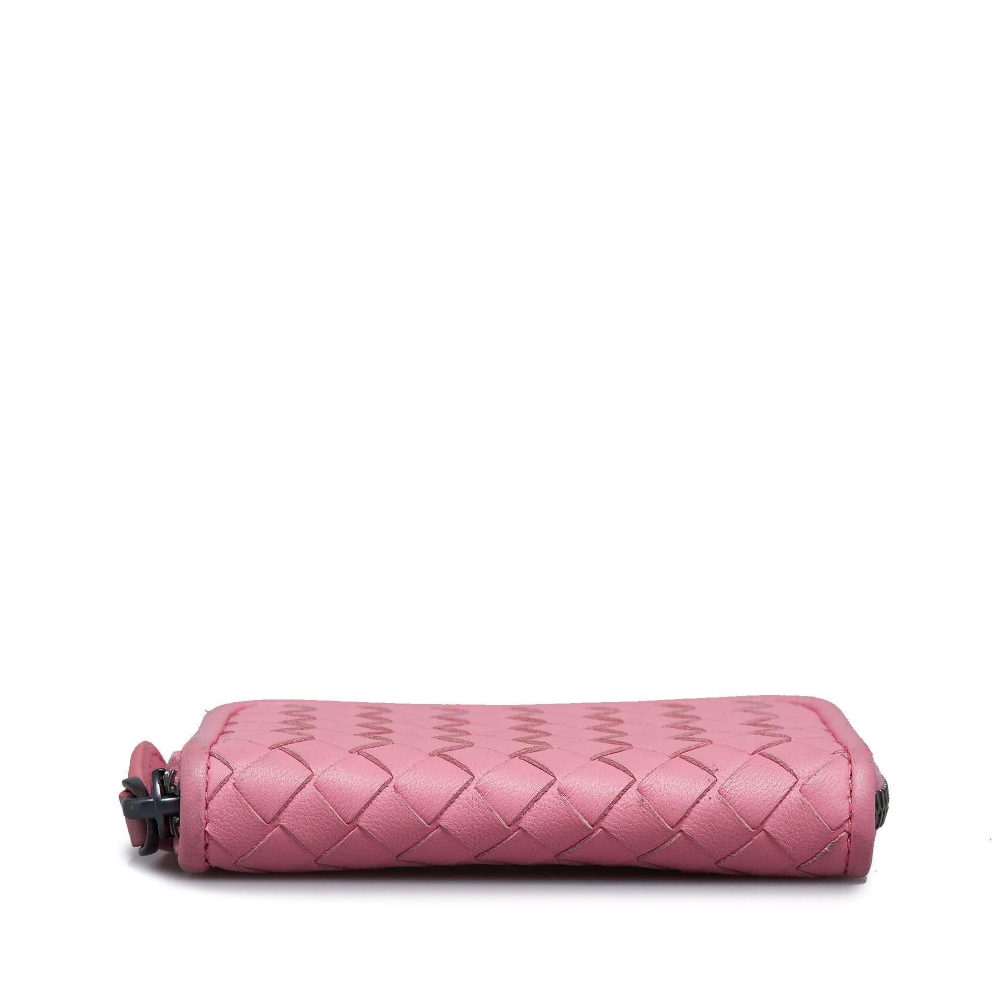 Bottega Veneta Intrecciato Leather Zip Around Wallet (SHG-XxdXy7)