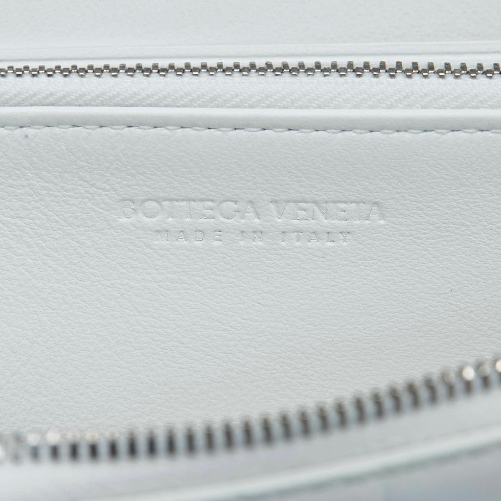 Bottega Veneta Intrecciato Long Wallet (SHG-TKUyTl)