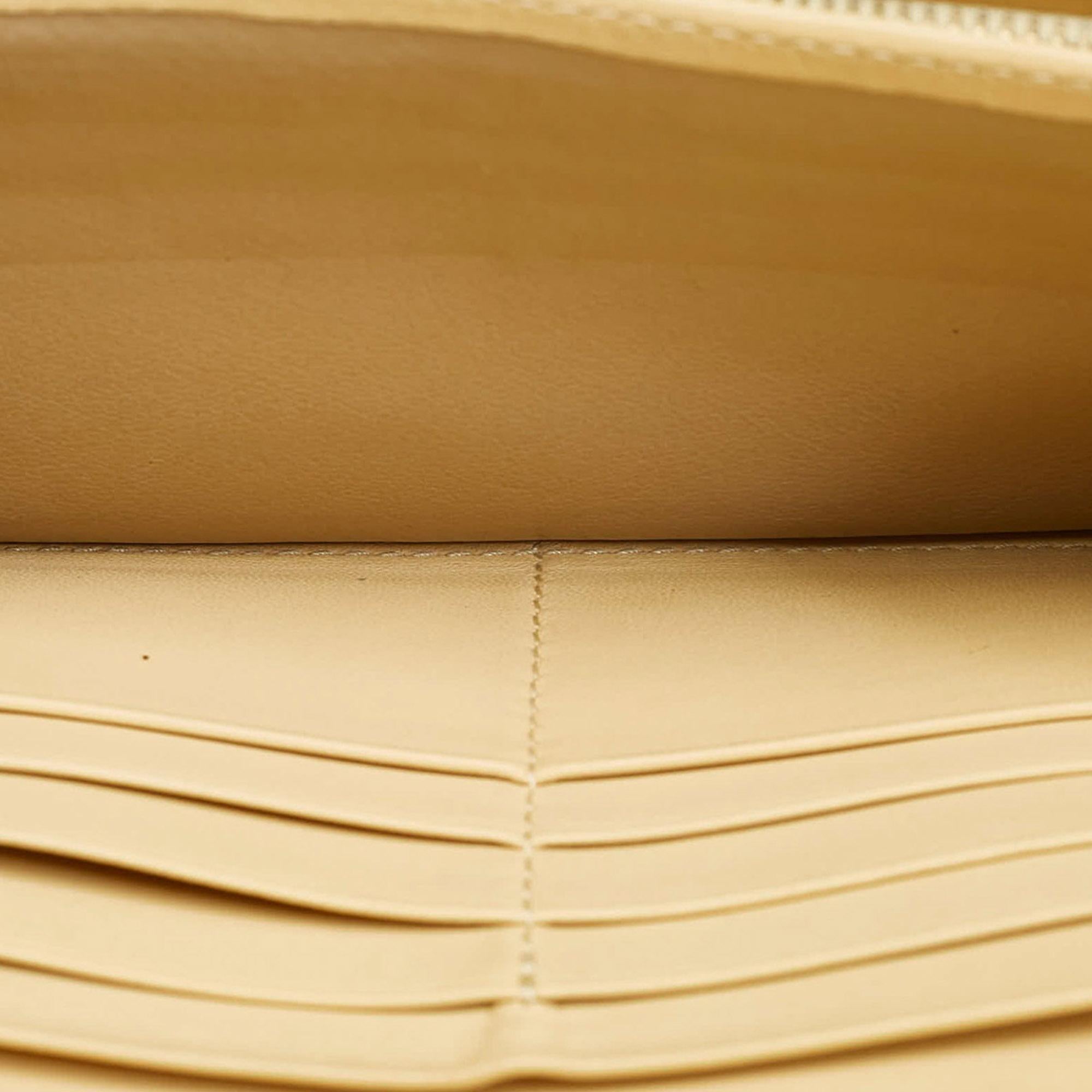 Bottega Veneta Intrecciato Long Wallet (SHG-QuBb6i)