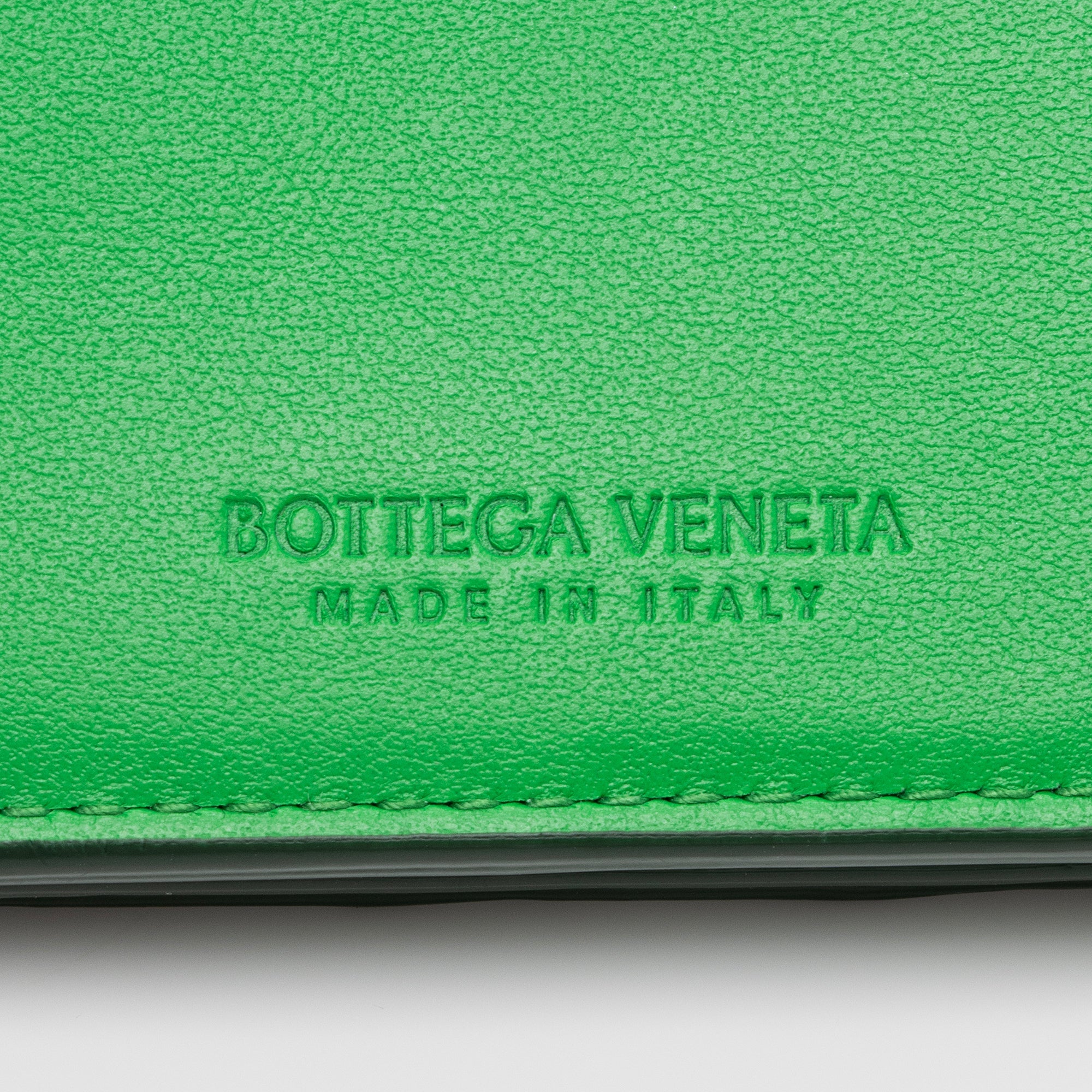 Bottega Veneta Intrecciato Nappa Leather Bi-Fold Continental Wallet (SHF-V5GP6D)