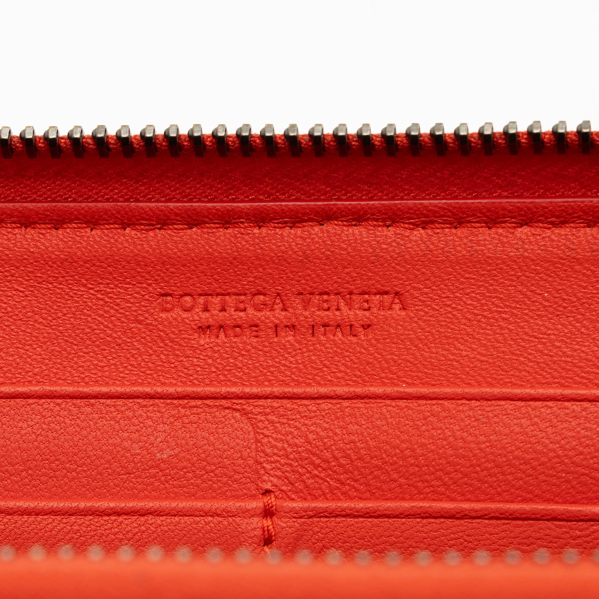 Bottega Veneta Intrecciato Nappa Zip Around Wallet (SHF-1JInCv)