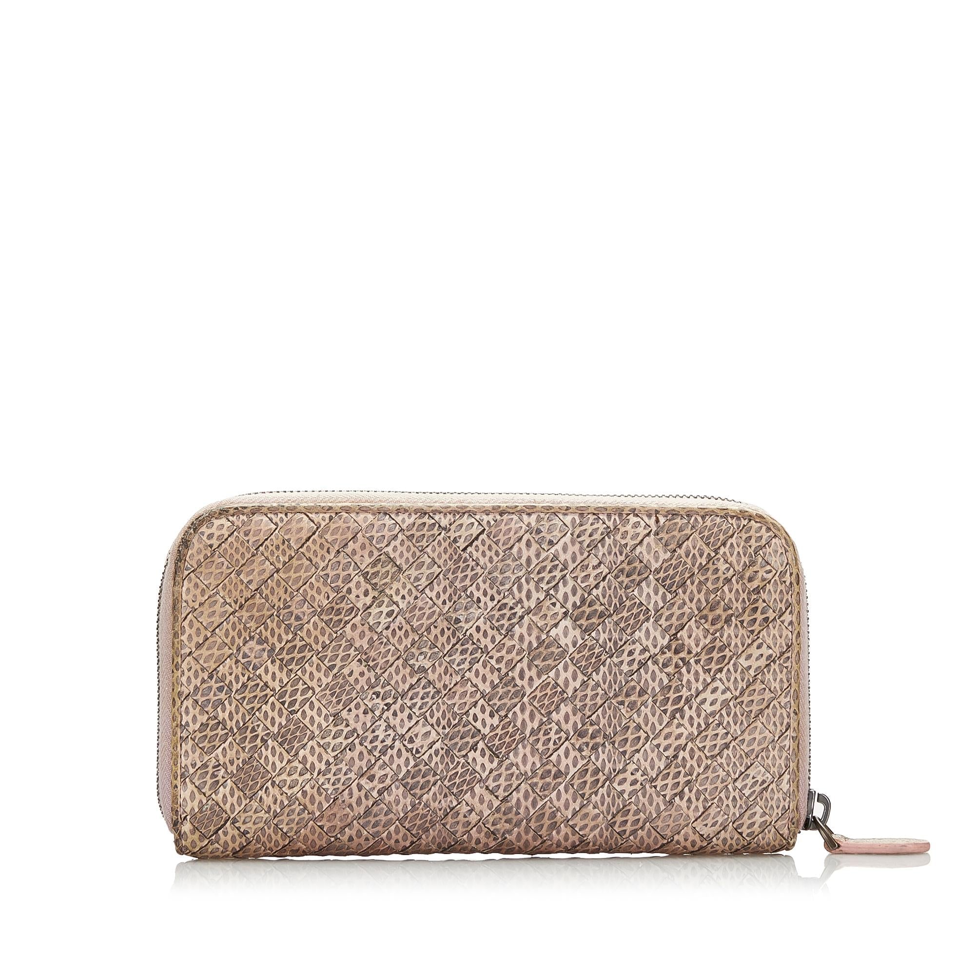 Bottega Veneta Intrecciato Weave Continental Wallet (SHG-35514)