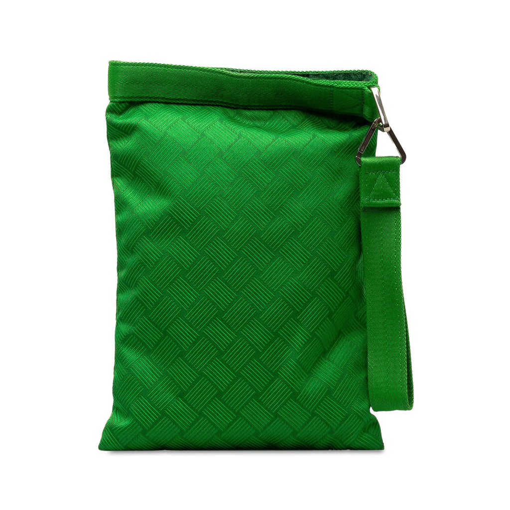 Bottega Veneta Nylon Wrist Pouch (SHG-T2zyA5)