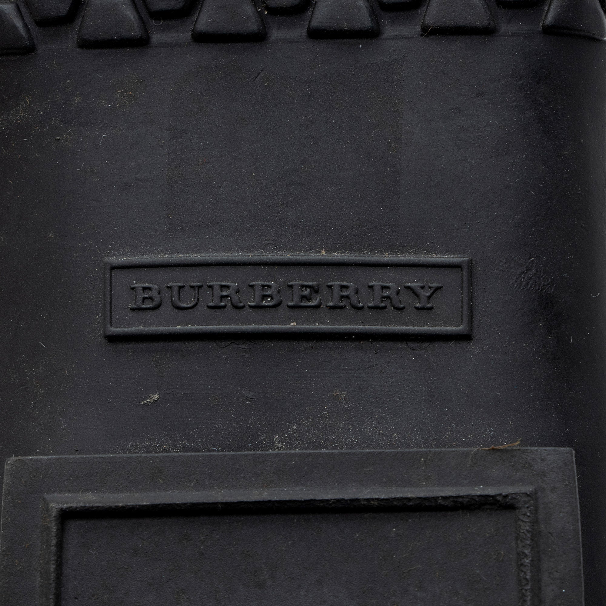 Burberry House Check Clemence Tall Rain Boots - Size 11 / 41